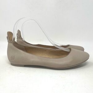 Born Leather Flat Tan Womens‎ 6.5